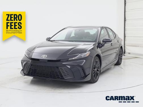 Black 2025 Toyota Camry SE