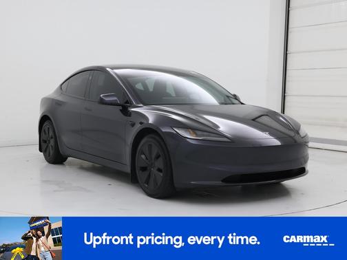 Gray 2024 Tesla Model 3 Long Range