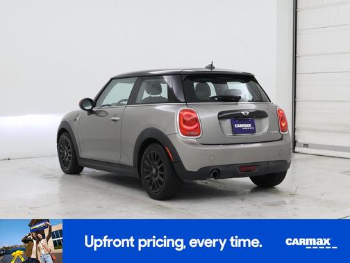 2017 MINI Hardtop Cooper