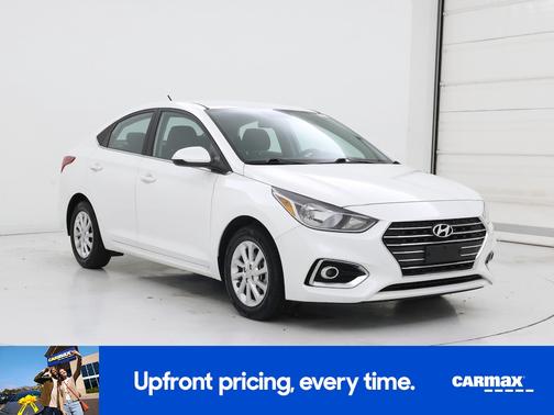 White 2021 Hyundai Accent SEL