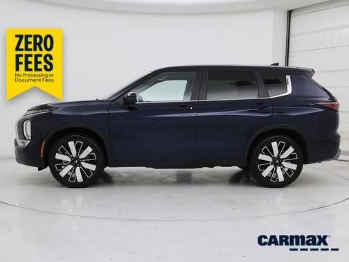 Blue 2025 Mitsubishi Outlander SE