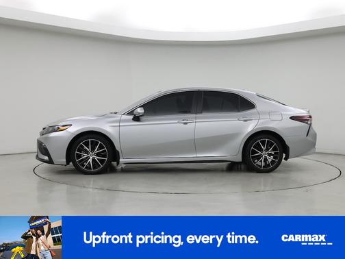 Silver 2023 Toyota Camry SE