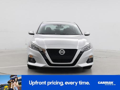 Silver 2019 Nissan Altima SL