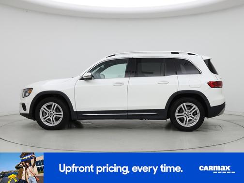 White 2023 Mercedes-Benz GLB 250