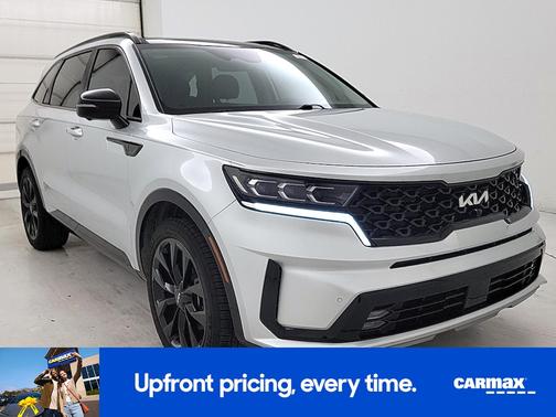 Silver 2022 Kia Sorento SX