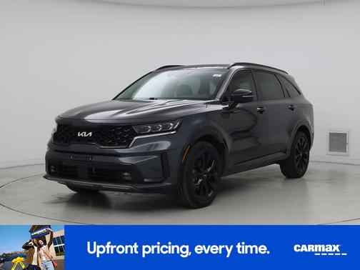 Gray 2022 Kia Sorento SX