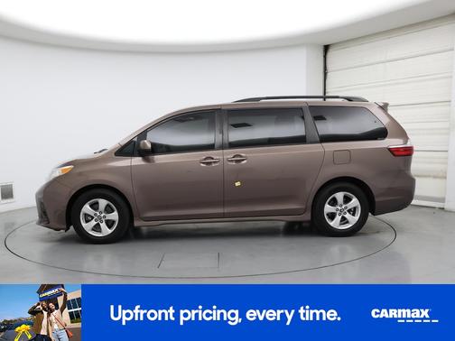 2020 Toyota Sienna LE