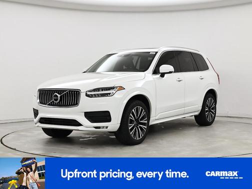 2022 Volvo XC90 T5 Momentum
