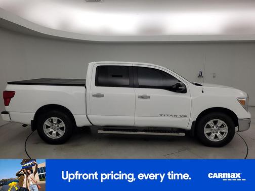 2018 Nissan Titan SV