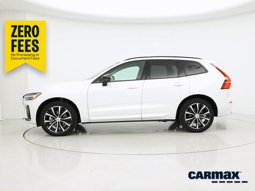 White 2024 Volvo XC60 B5 Plus Dark Theme