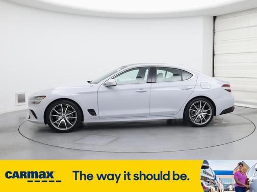2022 Genesis G70 2.0T