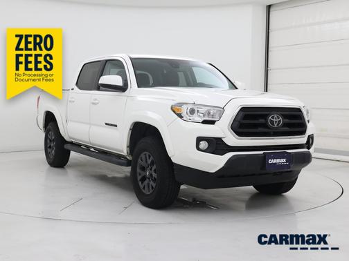White 2023 Toyota Tacoma SR5