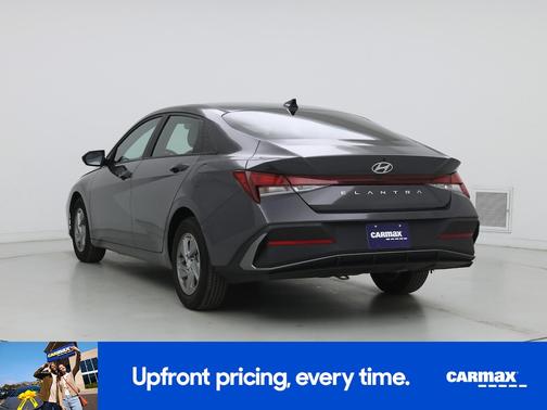 2024 Hyundai ELANTRA SE