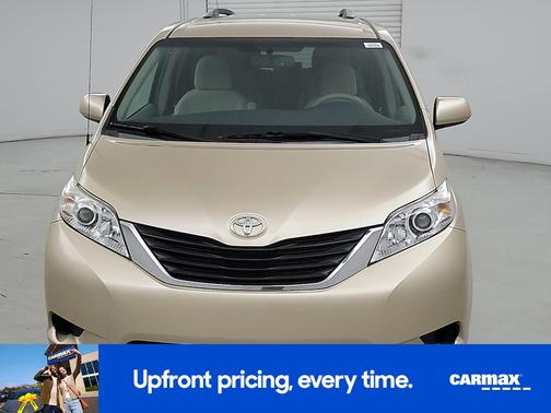 2014 Toyota Sienna LE