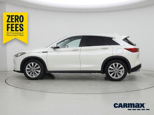 White 2019 INFINITI QX50 Essential