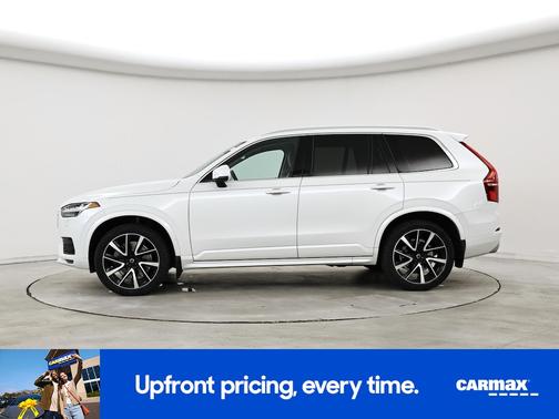 2020 Volvo XC90 T6 Momentum