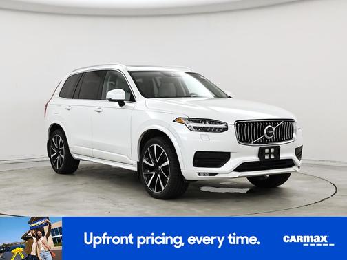 2020 Volvo XC90 T6 Momentum