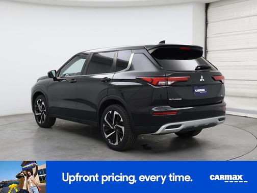 2023 Mitsubishi Outlander SE