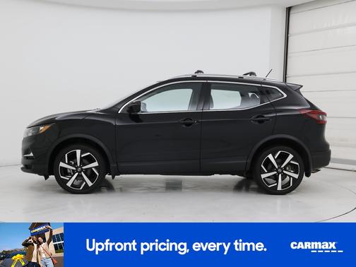 Black 2022 Nissan Rogue Sport SL