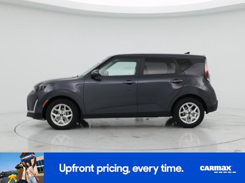 Gray 2023 Kia Soul LX