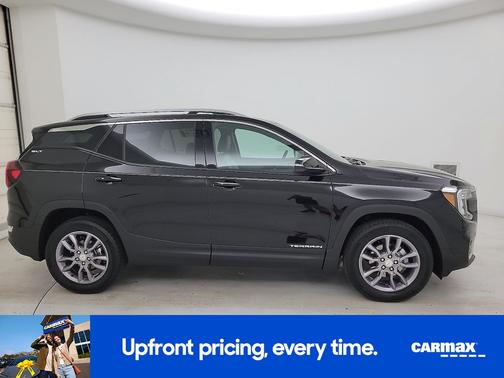 Black 2022 GMC Terrain SLT