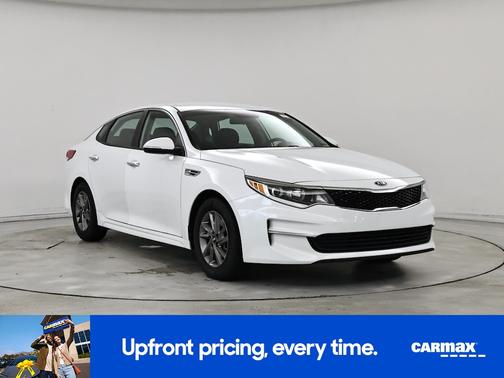 White 2018 Kia Optima LX