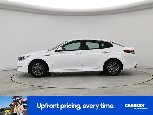 White 2018 Kia Optima LX