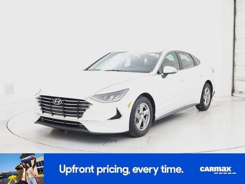 White 2023 Hyundai SONATA SE