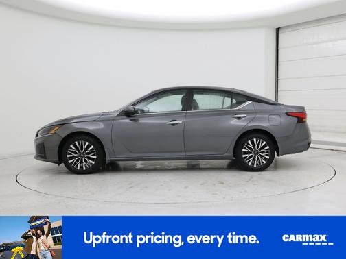 Gray 2023 Nissan Altima SV