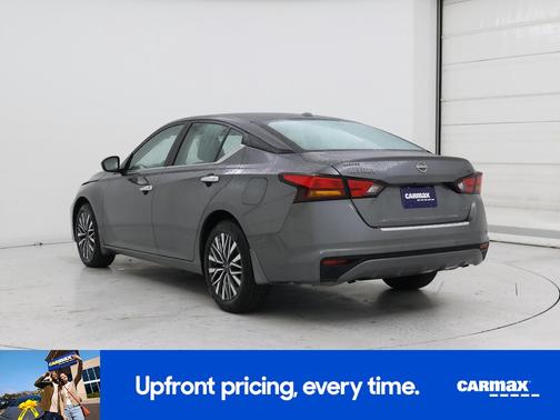 Gray 2023 Nissan Altima SV
