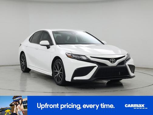 White 2021 Toyota Camry SE
