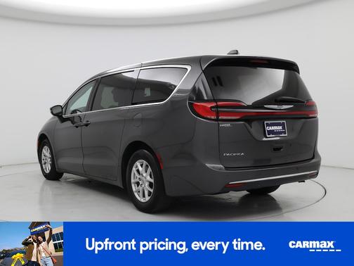 Gray 2023 Chrysler Pacifica Touring L