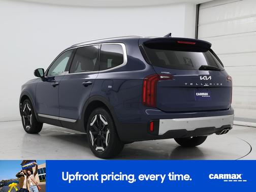 Blue 2024 Kia Telluride S