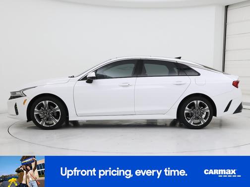 White 2024 Kia K5 EX