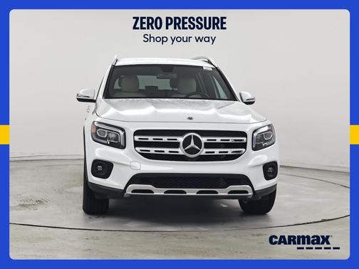 White 2022 Mercedes-Benz GLB 250