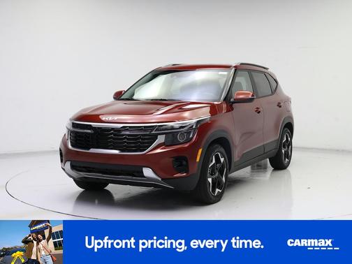 Red 2025 Kia Seltos S