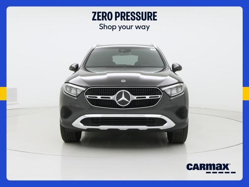 Gray 2024 Mercedes-Benz GLC 300