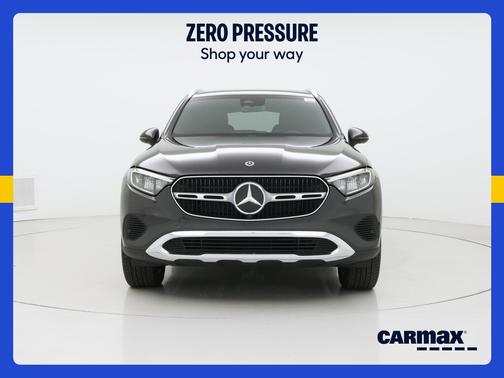 Gray 2024 Mercedes-Benz GLC 300