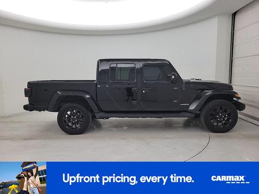 Black 2022 Jeep Gladiator High Altitude