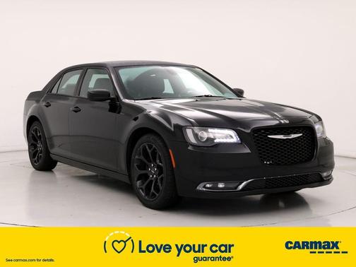 Photo 1 of 25 of 2020 Chrysler 300 S