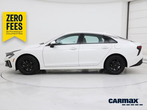 White 2025 Kia K5 LXS