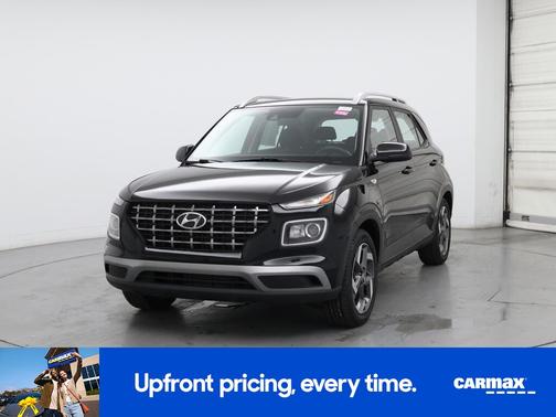 2022 Hyundai VENUE SEL