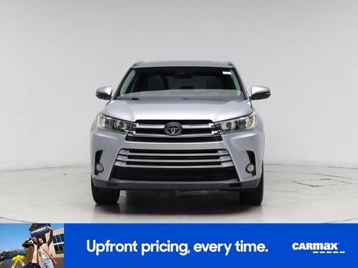 Silver 2017 Toyota Highlander Limited