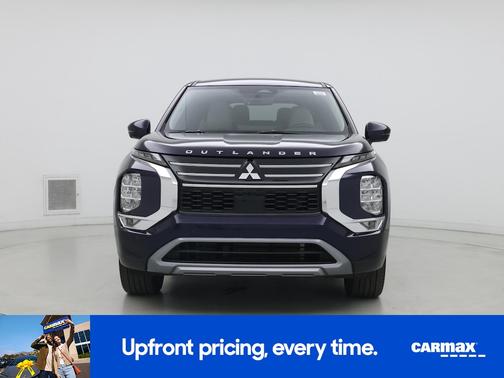 Blue 2025 Mitsubishi Outlander SE