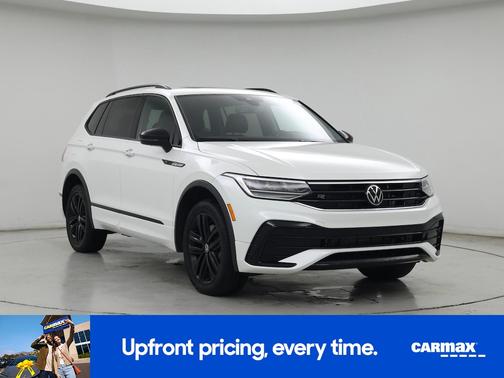 White 2022 Volkswagen Tiguan SE R-Line Black
