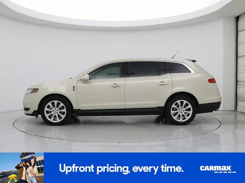 2015 Lincoln MKT Base