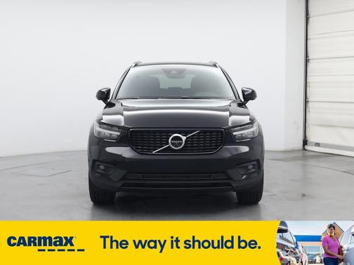 2019 Volvo XC40 T5 R-Design