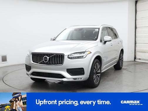 2022 Volvo XC90 T5 Momentum