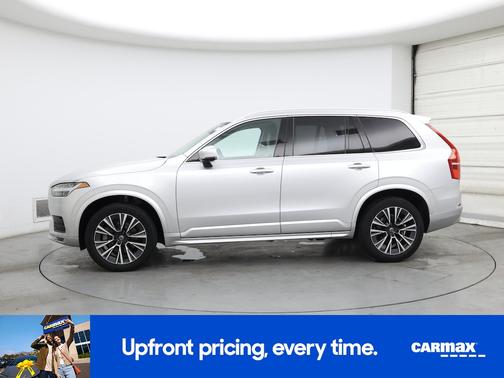 2022 Volvo XC90 T5 Momentum