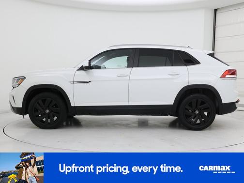 White 2022 Volkswagen Atlas Cross Sport SE w/Tech